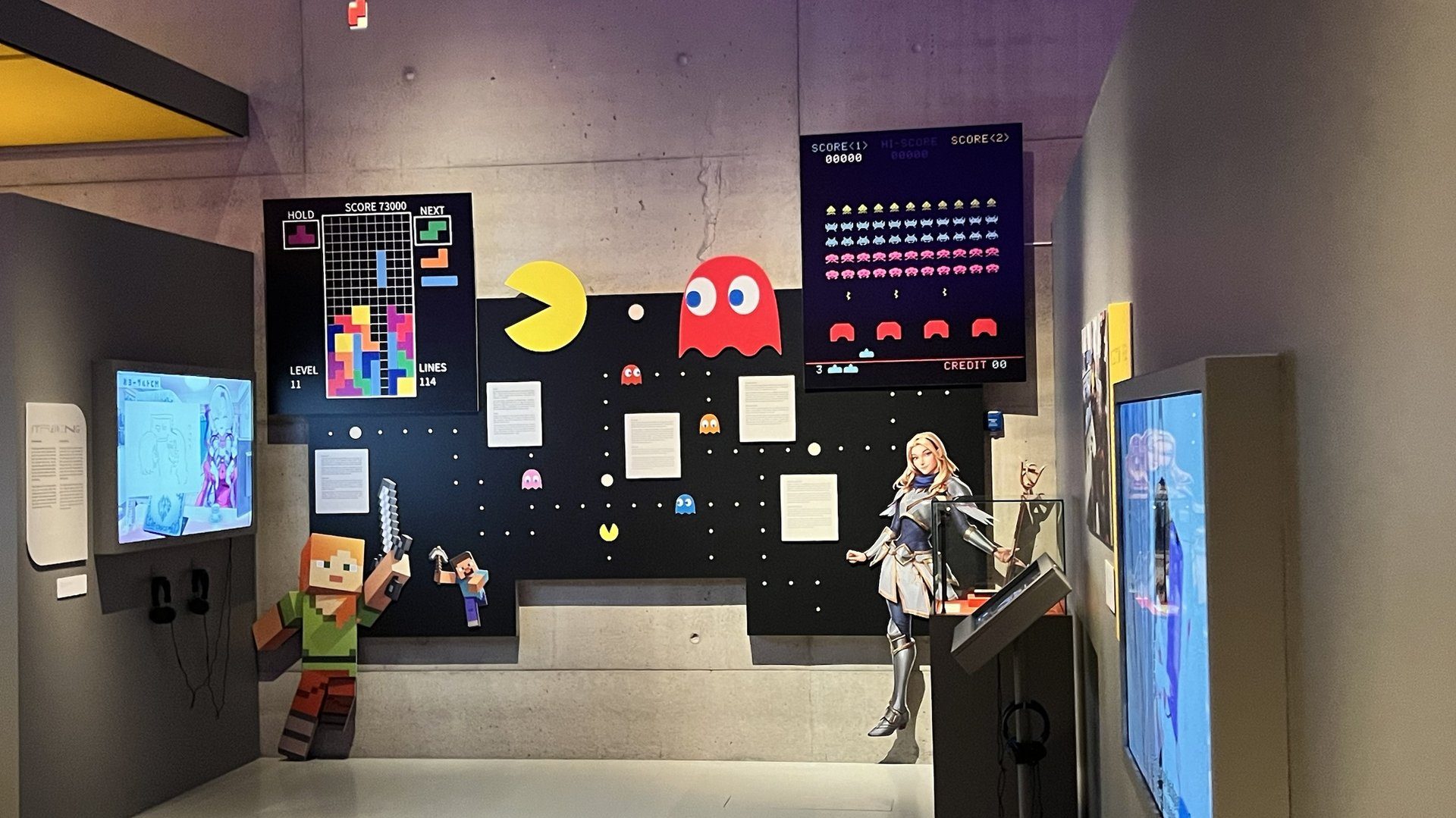 Entrance area and curatorial description of World of Games